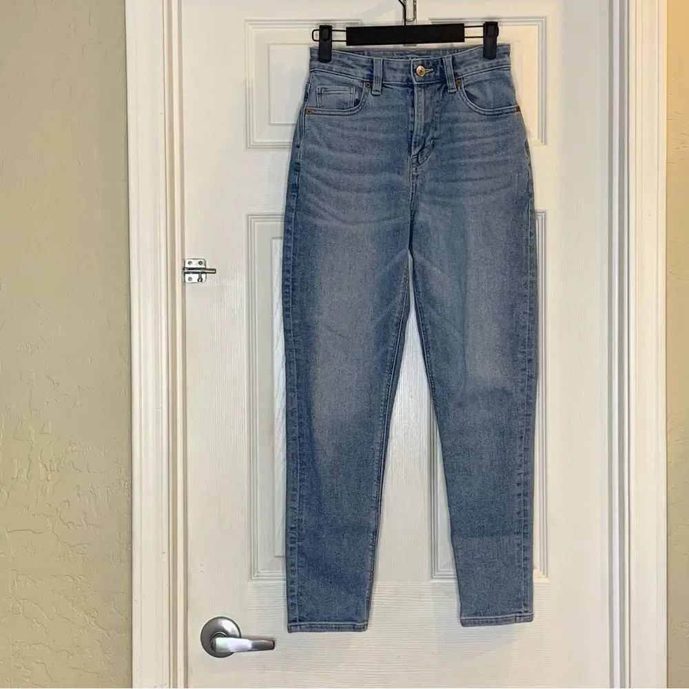American Eagle Mom Jean Size 00